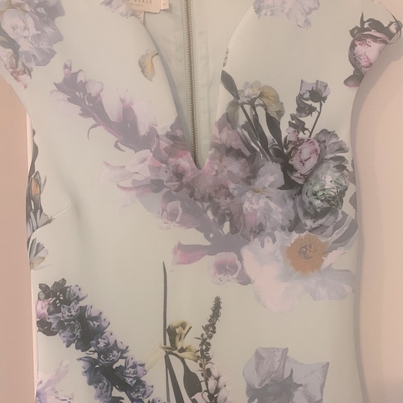 TED BAKER Torchlit Floral Midi Dress - Picture 13 of 17